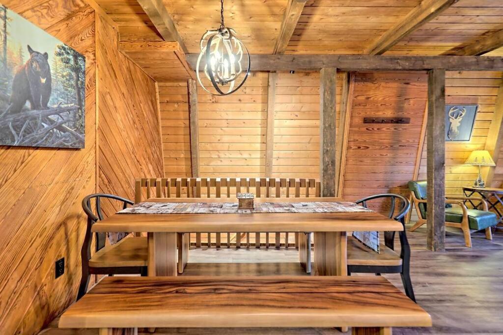 Near Downtown Helen - Hottub, Sauna, Game Room, Fire Pit エクステリア 写真