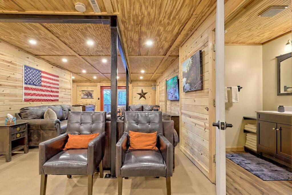 Near Downtown Helen - Hottub, Sauna, Game Room, Fire Pit エクステリア 写真