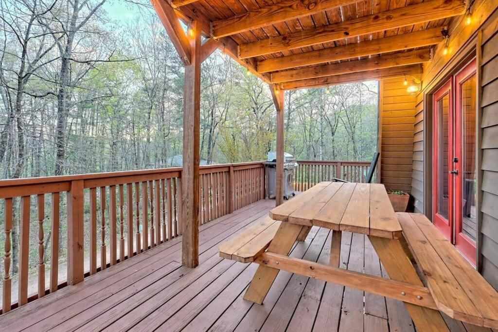 Near Downtown Helen - Hottub, Sauna, Game Room, Fire Pit エクステリア 写真