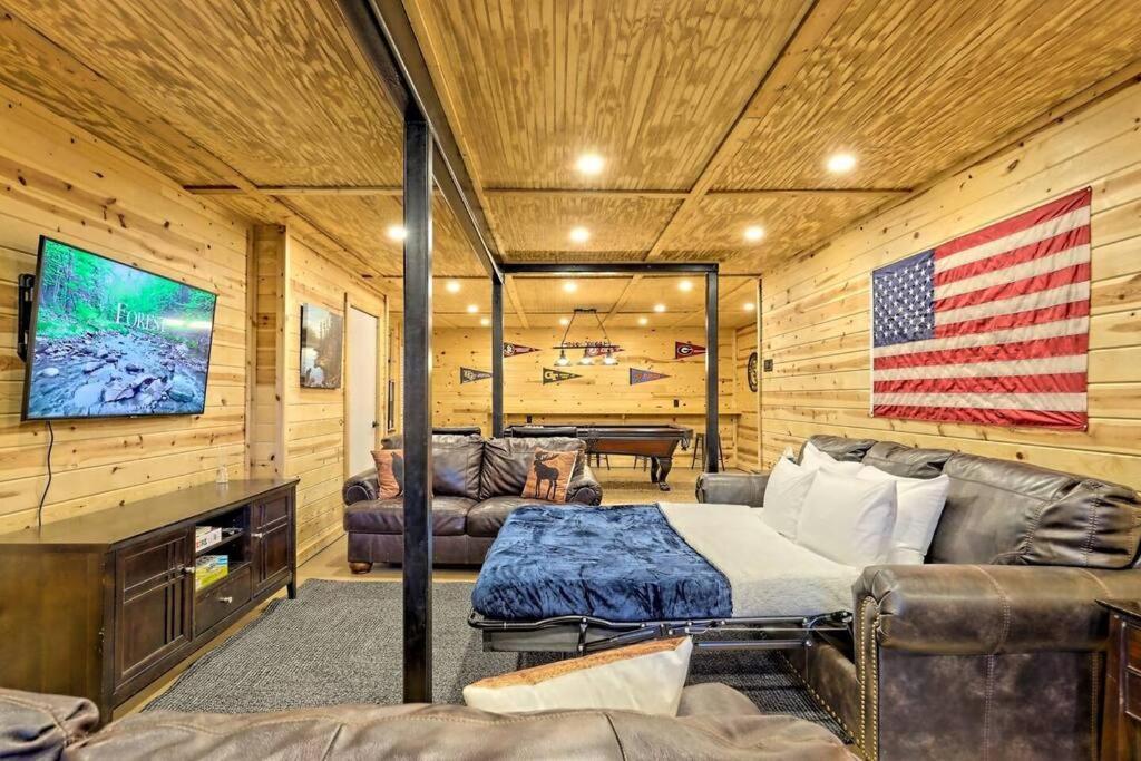Near Downtown Helen - Hottub, Sauna, Game Room, Fire Pit エクステリア 写真