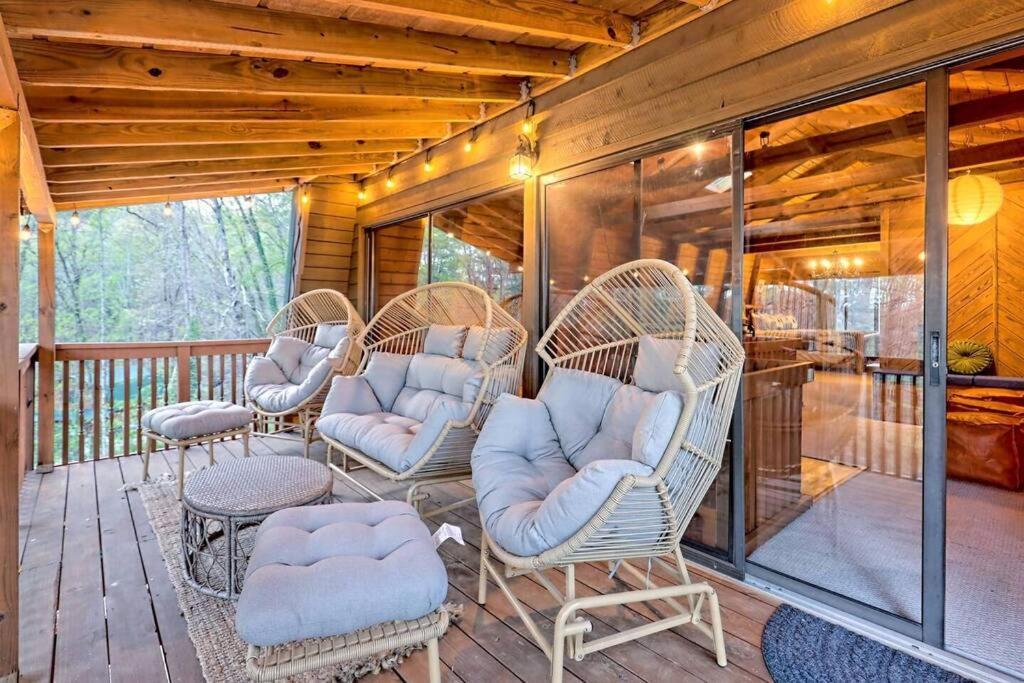 Near Downtown Helen - Hottub, Sauna, Game Room, Fire Pit エクステリア 写真